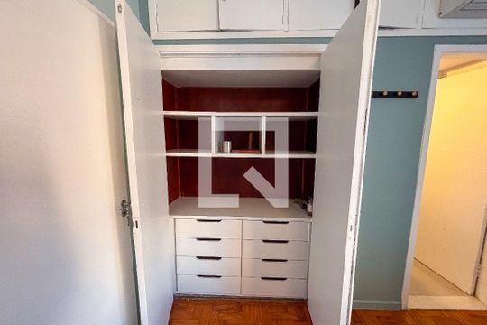 Quarto 1 de apartamento à venda com 1 quarto, 45m² em Cerqueira César, São Paulo