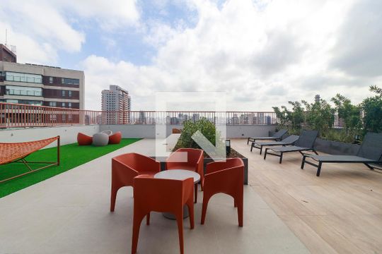 Area Comum de kitnet/studio para alugar com 0 quarto, 25m² em Jardim das Acacias, São Paulo