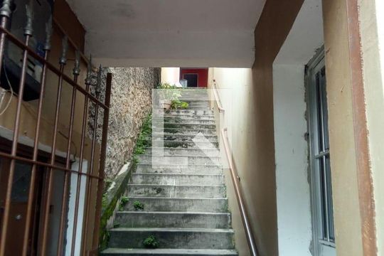 Casa à venda com 2 quartos, 250m² em Parque João Ramalho, Santo André