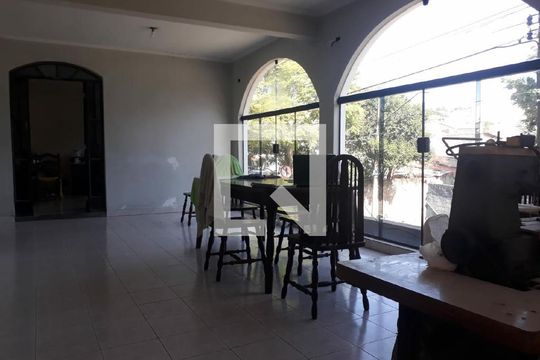 Casa à venda com 3 quartos, 150m² em Jardim Santo Antônio, Santo André