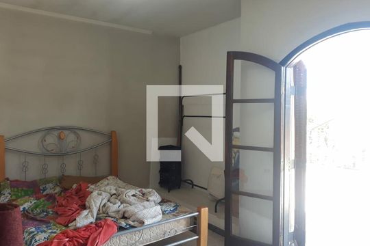 Casa à venda com 3 quartos, 150m² em Jardim Santo Antônio, Santo André
