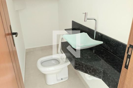 Casa à venda com 3 quartos, 96m² em Vila Curuçá, Santo André