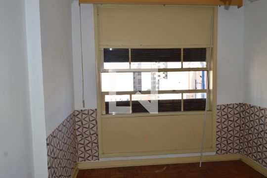 Quarto de apartamento à venda com 1 quarto, 70m² em Sé, São Paulo