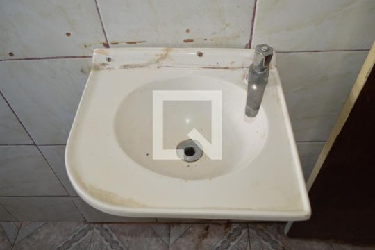 Banheiro de apartamento para alugar com 1 quarto, 70m² em Sé, São Paulo