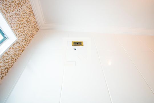 Banheiro da Suíte de casa à venda com 3 quartos, 183m² em Vila Guarani, Santo André
