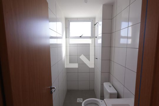 Banheiro de apartamento para alugar com 2 quartos, 47m² em São Gabriel, Belo Horizonte