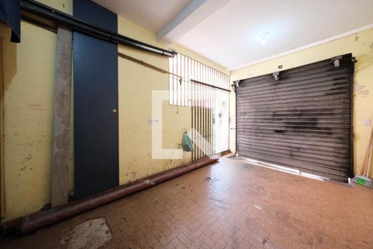 Garagem de casa à venda com 3 quartos, 130m² em Jardim de Lorenzo, São Paulo