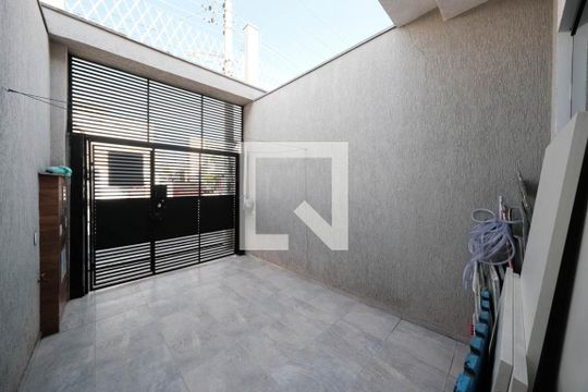 Garagem de casa à venda com 2 quartos, 75m² em Jardim Santa Maria, São Paulo