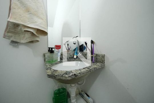 Lavabo de casa à venda com 2 quartos, 75m² em Jardim Santa Maria, São Paulo