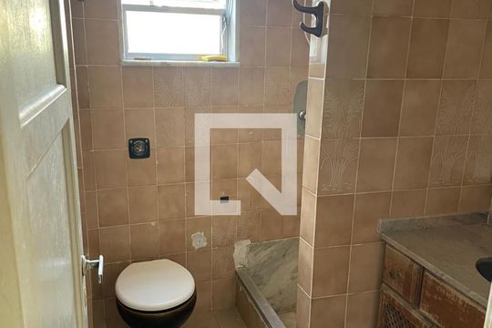 Banheiro de apartamento à venda com 2 quartos, 75m² em Penha Circular, Rio de Janeiro