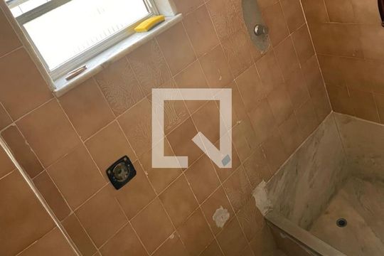 Banheiro de apartamento à venda com 2 quartos, 75m² em Penha Circular, Rio de Janeiro