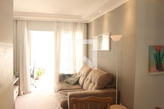 Sala de apartamento para alugar com 3 quartos, 83m² em Jardim Sao Caetano, São Caetano do Sul