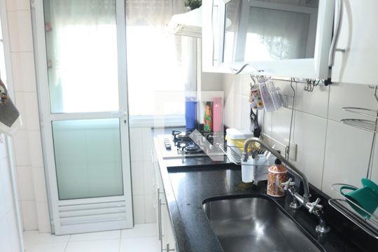 Cozinha de apartamento para alugar com 3 quartos, 83m² em Jardim Sao Caetano, São Caetano do Sul