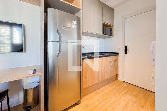 Cozinha de kitnet/studio à venda com 1 quarto, 22m² em Paraíso, São Paulo