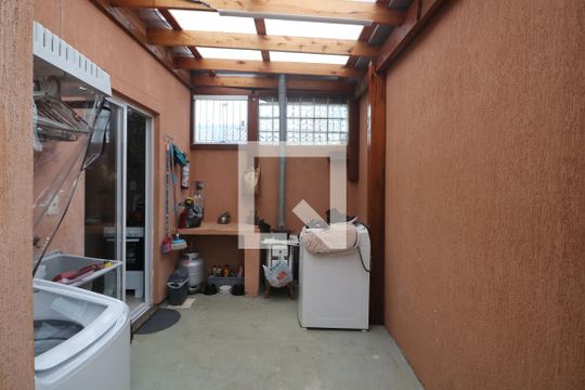 Área de Serviço de casa à venda com 3 quartos, 73m² em Centro, Canoas