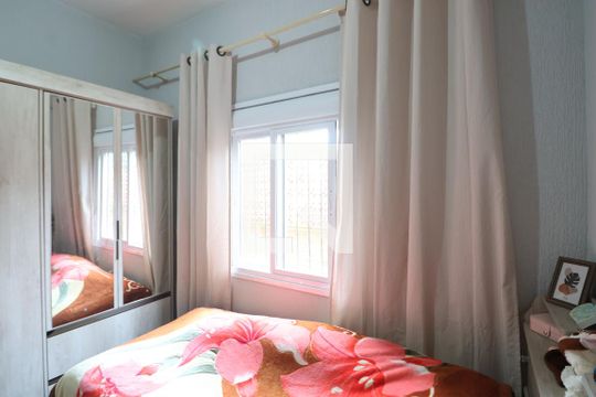 Quarto 1 de casa para alugar com 3 quartos, 73m² em Centro, Canoas