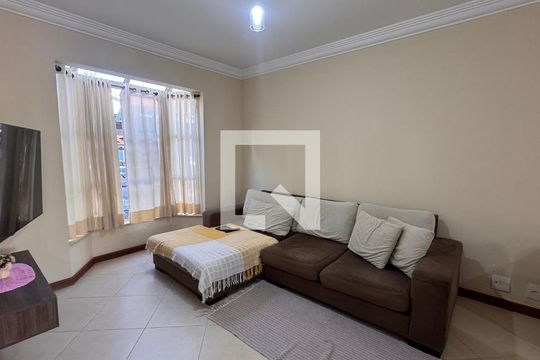 Sala de casa de condomínio à venda com 3 quartos, 132m² em Jardim Nova Europa, Campinas