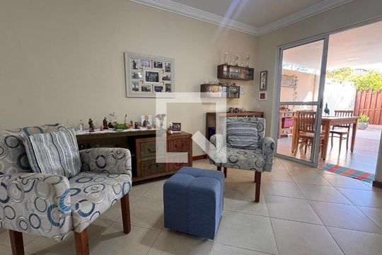 Sala de casa de condomínio à venda com 3 quartos, 132m² em Jardim Nova Europa, Campinas