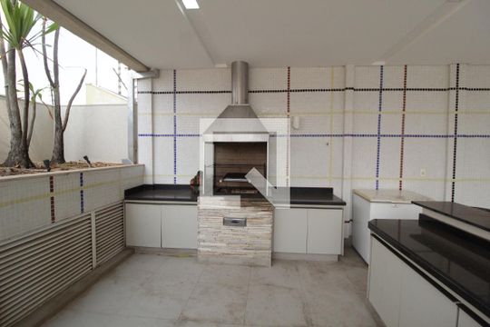 Área comum - Churrasqueira de apartamento para alugar com 3 quartos, 180m² em Osvaldo Rezende, Uberlândia