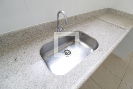 Cozinha de apartamento para alugar com 3 quartos, 180m² em Osvaldo Rezende, Uberlândia