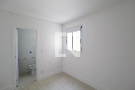Quarto 1 - Suíte de apartamento para alugar com 3 quartos, 180m² em Osvaldo Rezende, Uberlândia