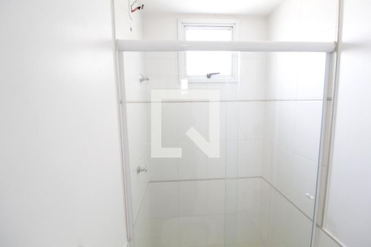 Banheiro do Quarto 1 de apartamento para alugar com 3 quartos, 180m² em Osvaldo Rezende, Uberlândia