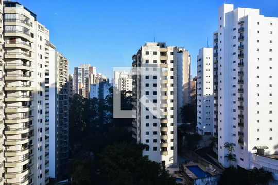 Vista do Quarto de apartamento à venda com 2 quartos, 100m² em Vila Andrade, São Paulo