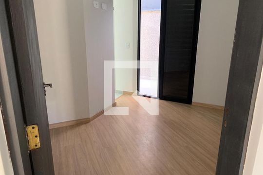 Suíte 1 de casa de condomínio para alugar com 3 quartos, 380m² em Aruã, Mogi das Cruzes