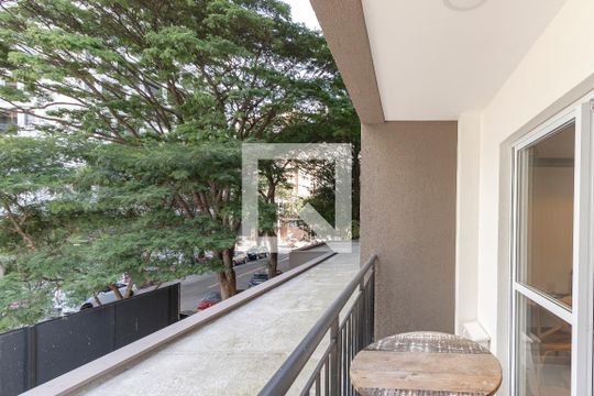 Varanda de kitnet/studio à venda com 1 quarto, 27m² em Campo Belo, São Paulo