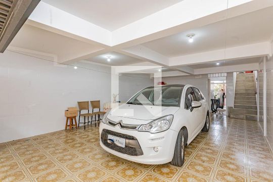 Garagem de casa à venda com 3 quartos, 210m² em Vila Vera, São Paulo