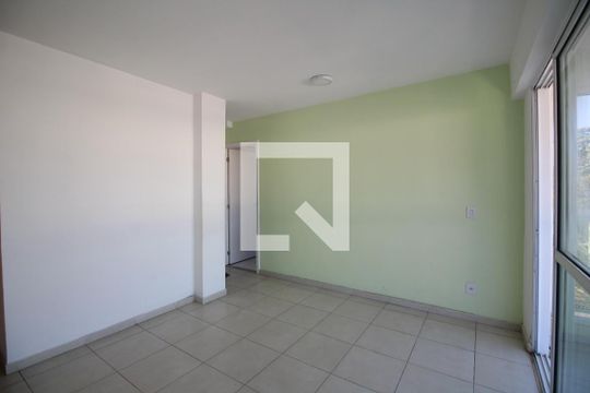 Sala de apartamento à venda com 2 quartos, 90m² em Curicica, Rio de Janeiro