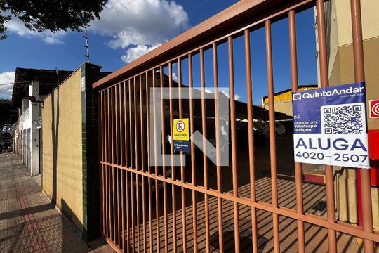 Plaquinha  de apartamento para alugar com 3 quartos, 65m² em Rio Branco, Belo Horizonte