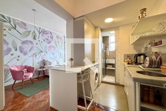 Cozinha  de apartamento para alugar com 1 quarto, 27m² em Jardim Botânico, Rio de Janeiro