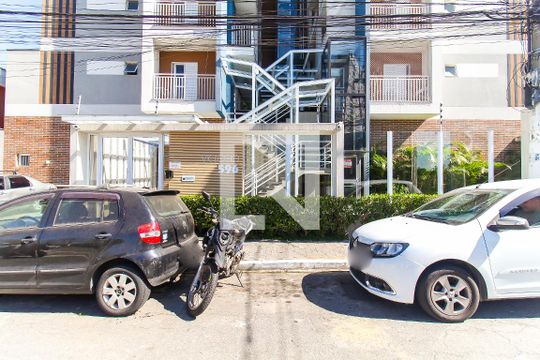 Fachada de apartamento à venda com 2 quartos, 47m² em Vila Carmosina, São Paulo