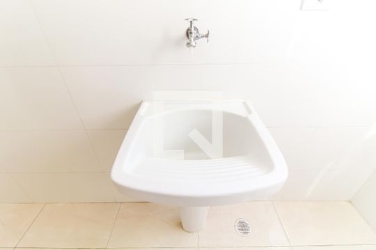 Área de Serviço de apartamento à venda com 2 quartos, 47m² em Vila Carmosina, São Paulo