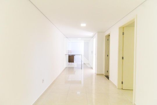 Sala de apartamento à venda com 2 quartos, 47m² em Vila Carmosina, São Paulo