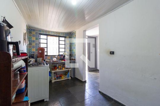 Cozinha 2 de casa à venda com 3 quartos, 176m² em Alto de Pinheiros, São Paulo