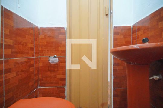 Banheiro de casa para alugar com 1 quarto, 48m² em Vicentina, São Leopoldo