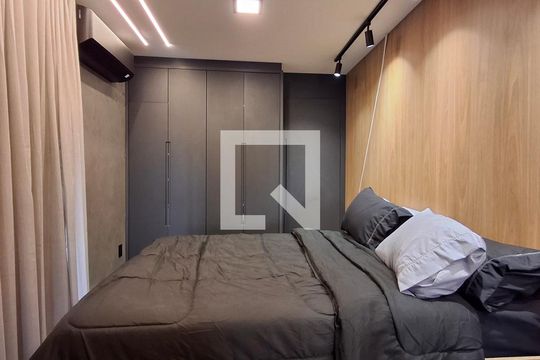 Quarto de apartamento para alugar com 1 quarto, 200m² em Morro das Pedras, Florianópolis