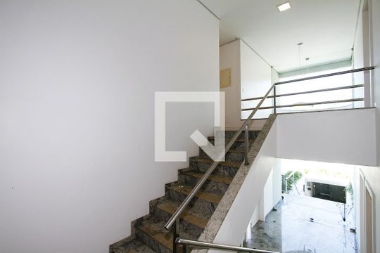 Escada de casa à venda com 5 quartos, 540m² em São Bento, Belo Horizonte