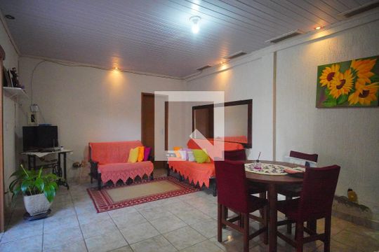 Sala de casa à venda com 3 quartos, 180m² em Feitoria, São Leopoldo