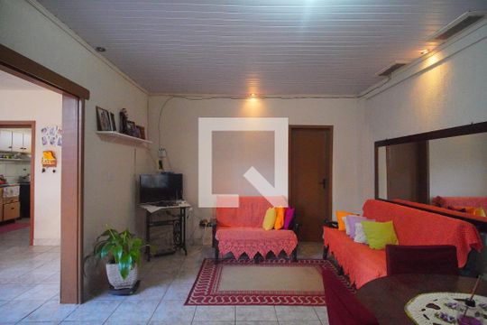 Sala de casa à venda com 3 quartos, 180m² em Feitoria, São Leopoldo