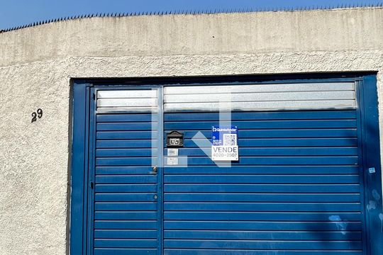 Fachada de casa à venda com 2 quartos, 178m² em Condomínio Maracanã, Santo André