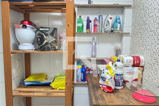 Área de Serviço de casa à venda com 2 quartos, 178m² em Condomínio Maracanã, Santo André
