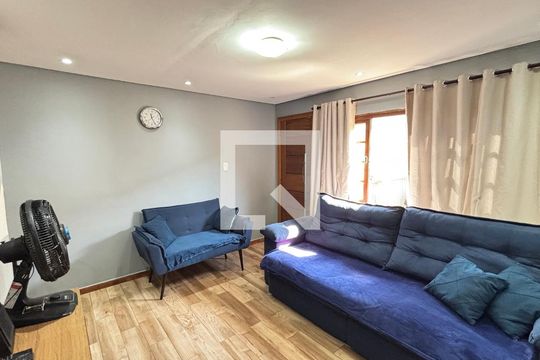 Sala de casa à venda com 2 quartos, 178m² em Condomínio Maracanã, Santo André