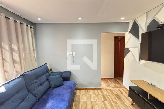 Sala de casa à venda com 2 quartos, 178m² em Condomínio Maracanã, Santo André