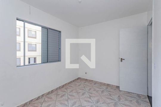 Quarto 2 de apartamento para alugar com 2 quartos, 62m² em Jardim Santa Emilia, São Paulo