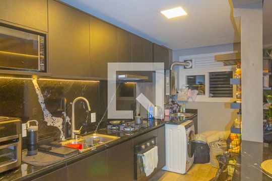 Cozinha de apartamento à venda com 1 quarto, 52m² em Centro, Canoas