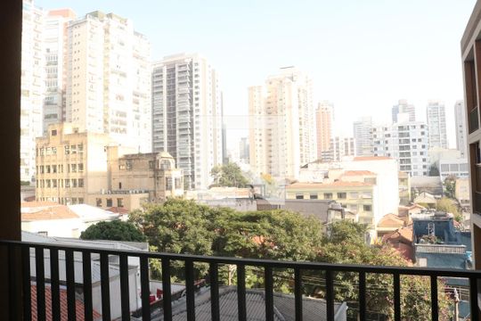 Varanda de kitnet/studio para alugar com 1 quarto, 42m² em Perdizes, São Paulo