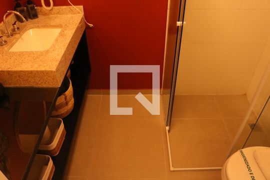 Banheiro de kitnet/studio à venda com 1 quarto, 42m² em Perdizes, São Paulo